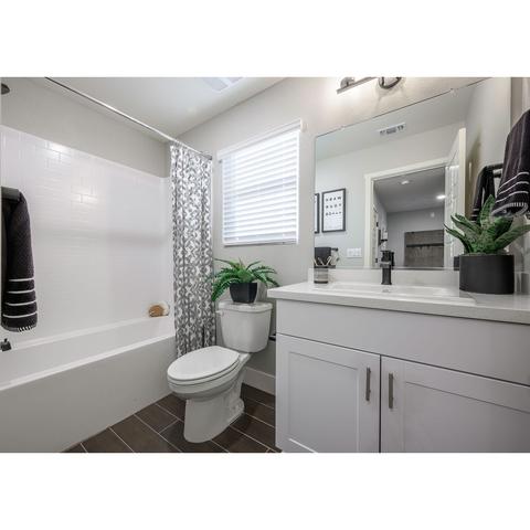 6002 Barsanti Ave, Bakersfield, CA 93313 photo 17
