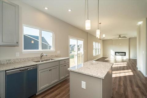 1715 Rivercroft Dr, O Fallon, MO 63366 photo 9