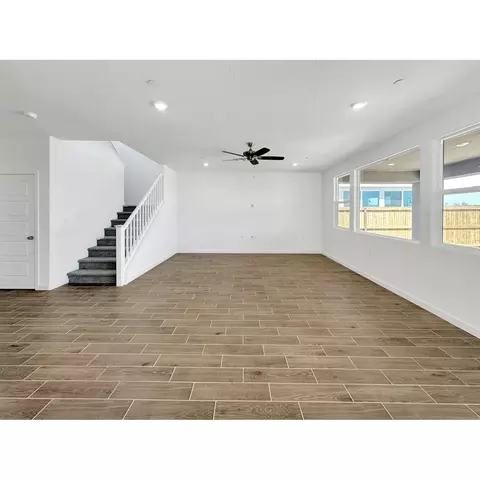 1136 Wildflower Dr, Madera, CA 93636 photo 5