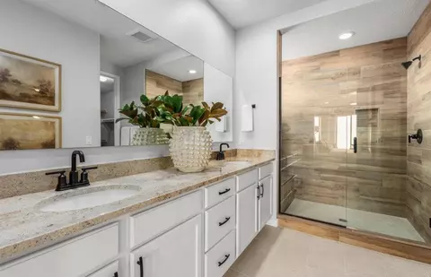 Bath - 59 Mountaingem Lp, Santa Fe, NM 87508 photo 1 of 1