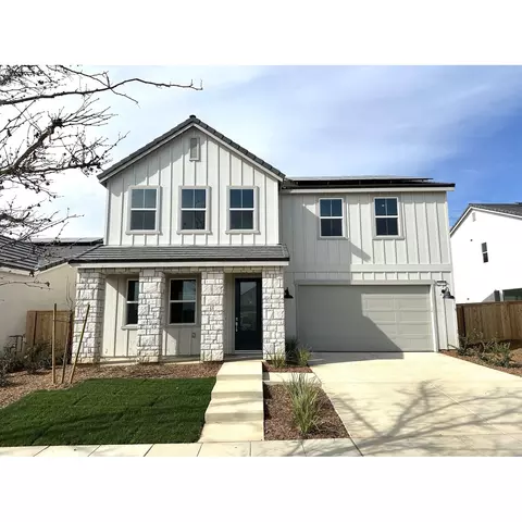 1071 Wildflower Dr, Madera, CA 93636 photo 1