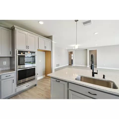 Kitchen - 2430 Clary Sage Dr, Spring Hill, FL 34609 photo 5 of 9