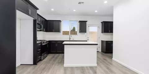 1237 W Payson Ave, Visalia, CA 93291 photo 26