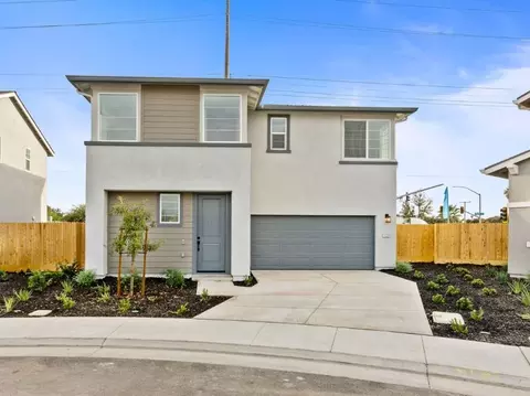 1237 W Payson Ave, Visalia, CA 93291 photo 1