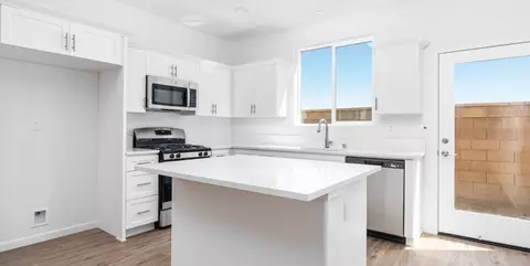 1237 W Payson Ave, Visalia, CA 93291 photo 8
