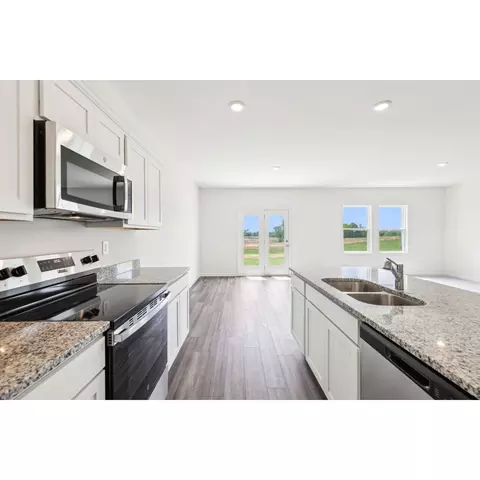 Kitchen - 558 Otway Loop, Bethlehem, GA 30620 photo 5 of 5