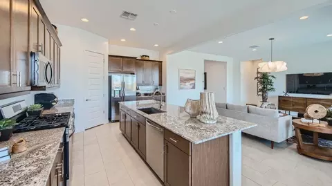 956 W Treasure Trl, Apache Junction, AZ 85120 photo 10