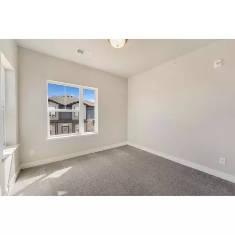 Bedroom - 6809 Maple Leaf Dr #201, Timnath, CO 80547 photo 3 of 4