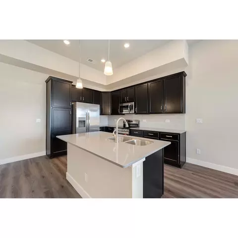 Kitchen - 6809 Maple Leaf Dr #201, Timnath, CO 80547 photo 3 of 3