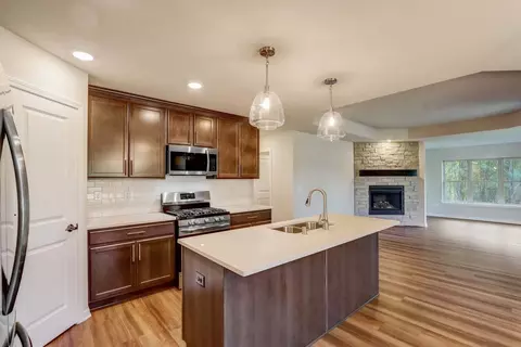 800 Margo Cir, Eagle, WI 53119 photo 3