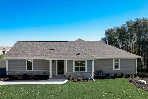 800 Margo Cir, Eagle, WI 53119 photo 6
