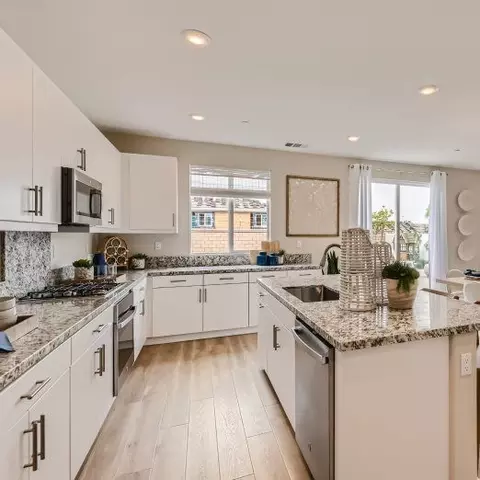 2800 Lake Mendoza St, Rialto, CA 92377 photo 14