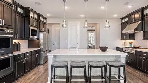 660 Jackson River Loop, Kyle, TX 78640 photo 3