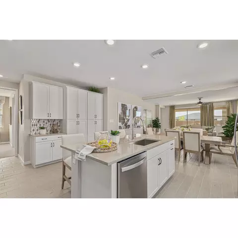 Kitchen - 7519 E 35th Pl, Yuma, AZ 85365 photo 2 of 4