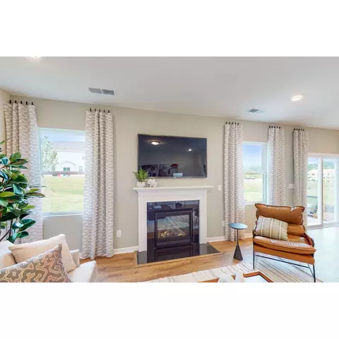 Living - 2888 Yeager Dr NW, Concord, NC 28027 photo 4 of 6