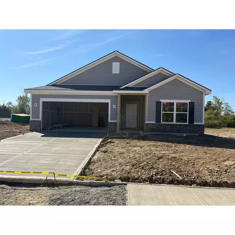 137 Evergreen Way, Brookville, OH 45309
