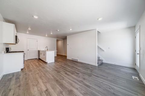 1748 E Fall St, Eagle Mountain, UT 84005 photo 4