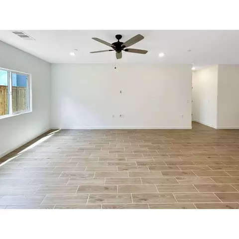 1340 Bloom Ave, Clovis, CA 93619 photo 4