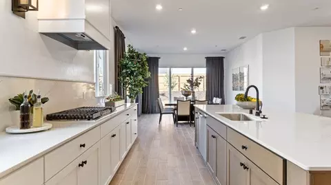Kitchen - 932 Traverse Dr S, Madera, CA 93636 photo 3 of 4