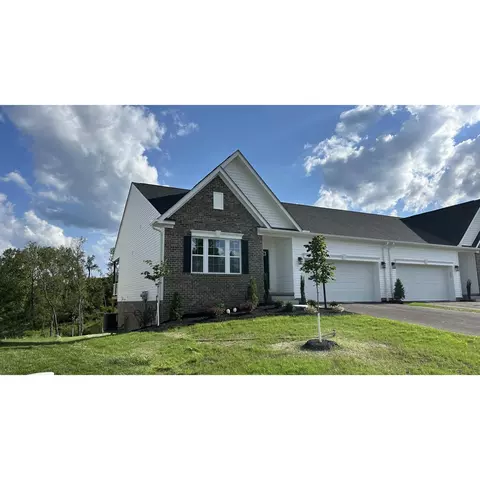 2730 Marra Dr, Gibsonia, PA 15044