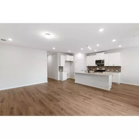 2405 Walking Y Rd, Georgetown, TX 78628 photo 4