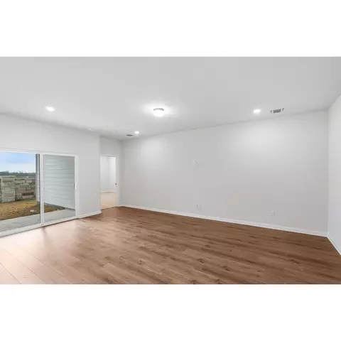 2405 Walking Y Rd, Georgetown, TX 78628 photo 12