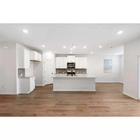 2405 Walking Y Rd, Georgetown, TX 78628 photo 6