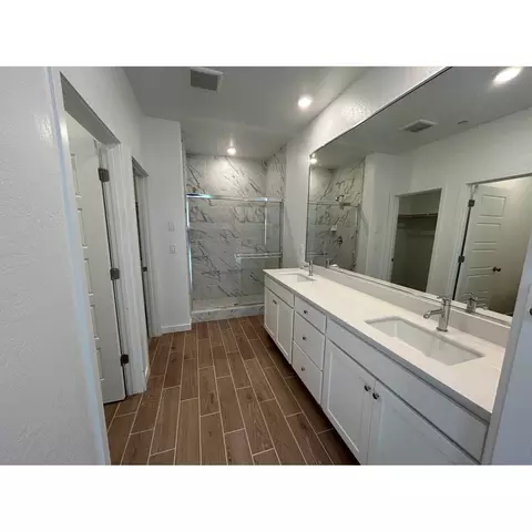 1016 Plum Tree Ave, Clovis, CA 93619 photo 6