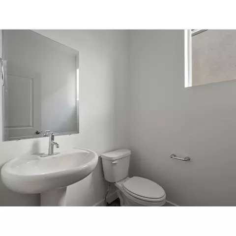 547 E Hearth Ln, Eagle Mountain, UT 84005 photo 10
