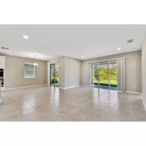 Living - 5046 Bromeliad Ave, Wimauma, FL 33598 photo 2 of 5