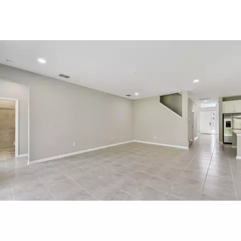Living - 5046 Bromeliad Ave, Wimauma, FL 33598 photo 4 of 5