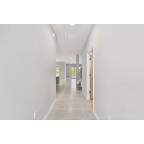 Entry Way - 5046 Bromeliad Ave, Wimauma, FL 33598 photo 2 of 7