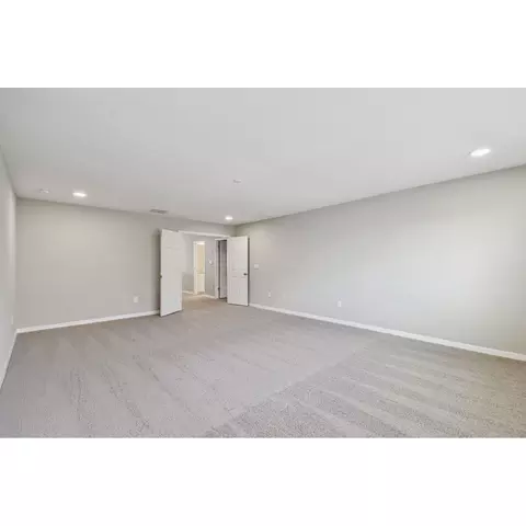 Bedroom - 5046 Bromeliad Ave, Wimauma, FL 33598 photo 3 of 8
