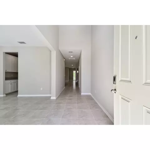 Entry Way - 5046 Bromeliad Ave, Wimauma, FL 33598 photo 1 of 7