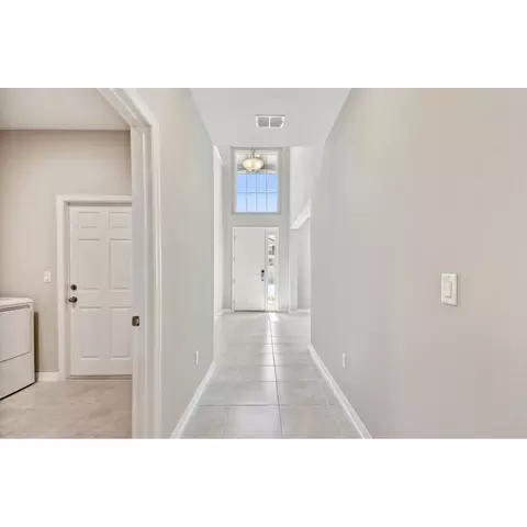 Entry Way - 5046 Bromeliad Ave, Wimauma, FL 33598 photo 4 of 7