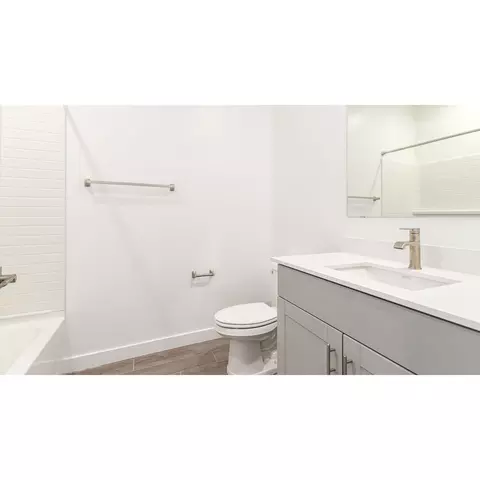 Bath - 13955 E Crotalus Way, Vail, AZ 85641 photo 2 of 2