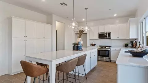 1005 Sawtooth Dr W, Madera, CA 93636 photo 12