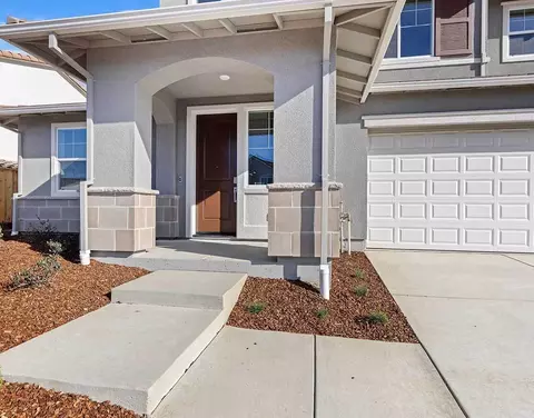 Exterior - 8114 Waterfall Ln, Vallejo, CA 94591 photo 4 of 6