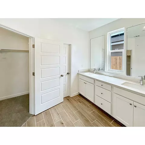 1010 Springtime Ave, Clovis, CA 93619 photo 6
