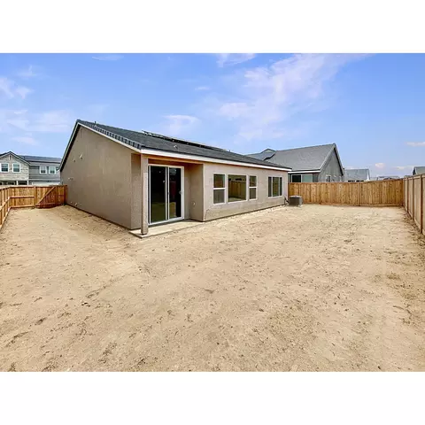 1010 Springtime Ave, Clovis, CA 93619 photo 8