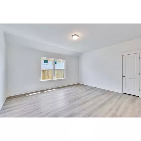 409 Red Wolf Dr, Jarrell, TX 76537 photo 6