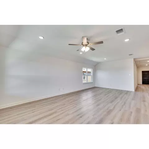 409 Red Wolf Dr, Jarrell, TX 76537 photo 8