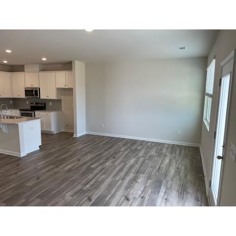 233 E Compass Way, Easley, SC 29640 photo 8