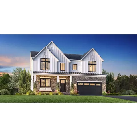 16 Sequoia Cir, Manhasset, NY 11030