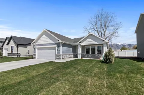 1538 Silver Canoe Loop, Logan, UT 84321 photo 4