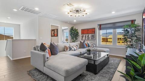 825 Half Moon Ave, Redlands, CA 92374 photo 6