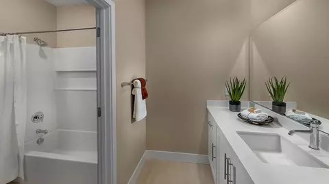 Bath - 8050 Lamplight Dr, Tracy, CA 95377 photo 3 of 5