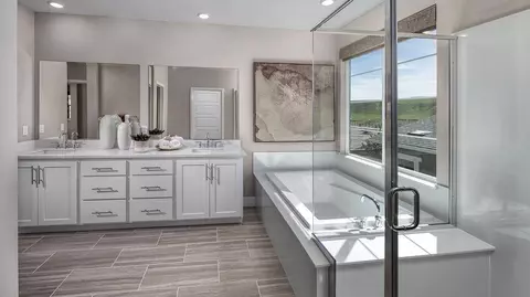 Bath - 8050 Lamplight Dr, Tracy, CA 95377 photo 4 of 5