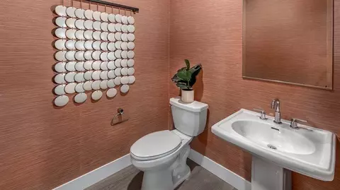 Bath - 8050 Lamplight Dr, Tracy, CA 95377 photo 1 of 5