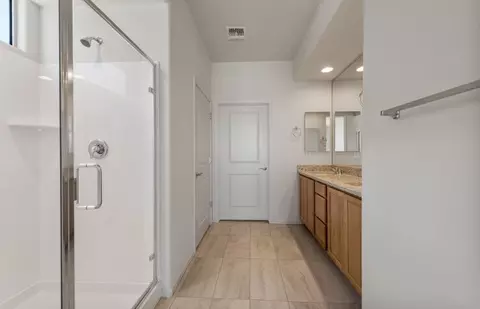 Bath - 26720 W Mcrae Dr, Buckeye, AZ 85396 photo 1 of 3